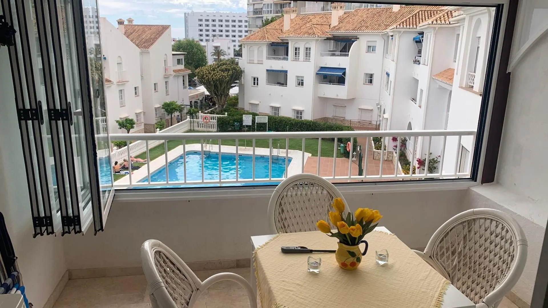 Apartamento Isabel - Fuentes De 네르하 0*,  스페인