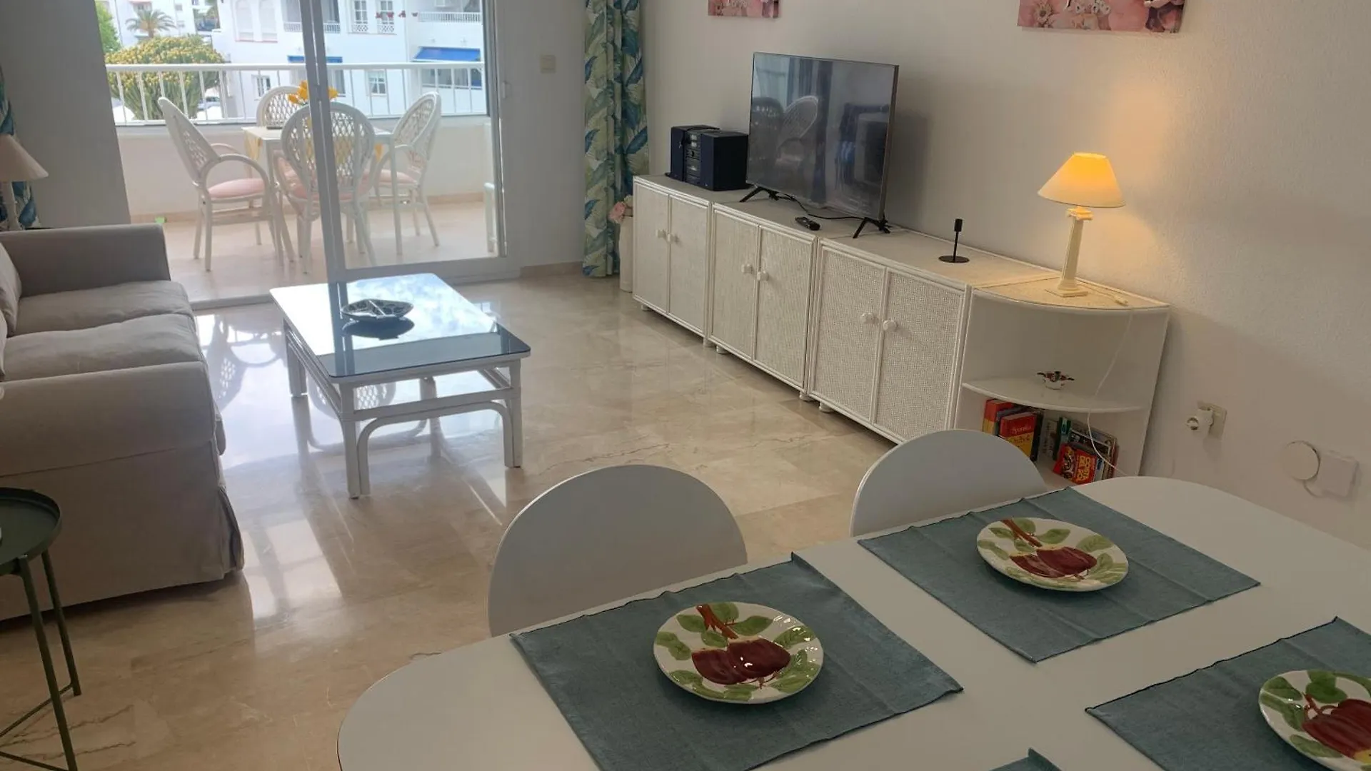 Apartamento Isabel - Fuentes De 네르하 아파트